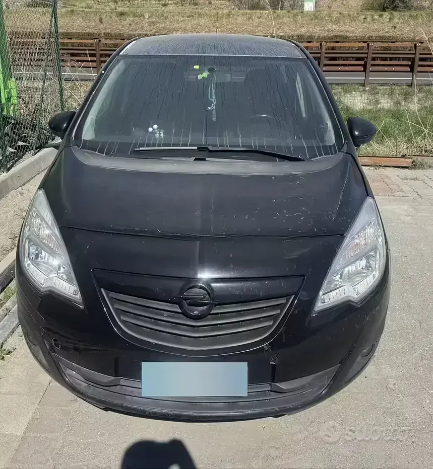 Usata Opel Meriva Selection 110 CV (80 kW) 2011 Nero Monovolume