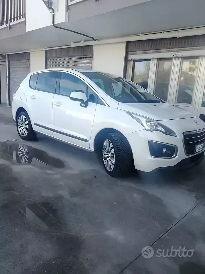 Usata Peugeot 3008 112 CV (82 kW) 2016 Bianco SUV