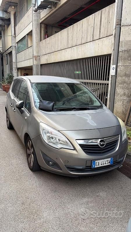 Usata Opel Meriva 2010 Grigio Monovolume
