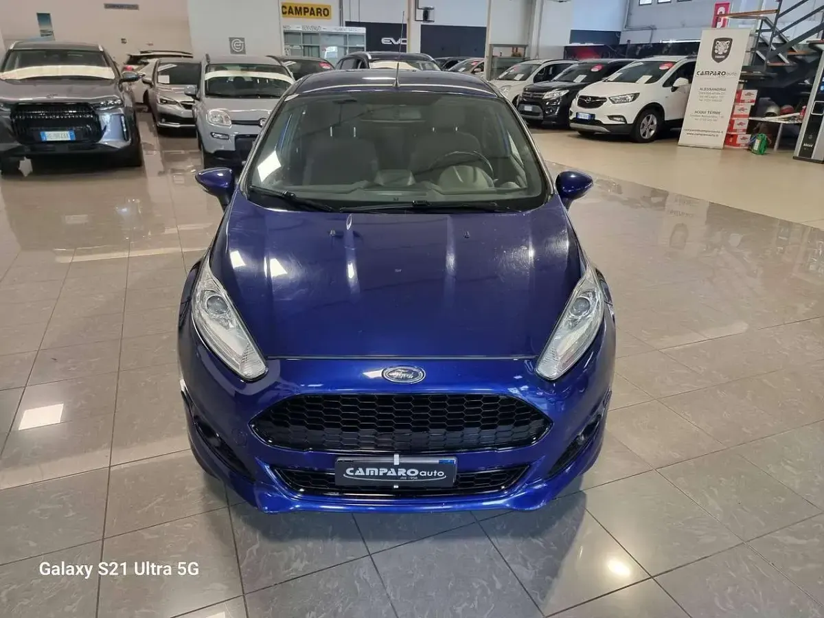 Usata Ford Fiesta ST-Line 75 CV (55 kW) 2017 Blu/azzurro Utilitaria