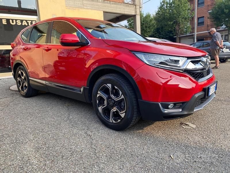 Usata Honda CR-V Elegance 173 CV (127 kW) 2019 Rosso SUV