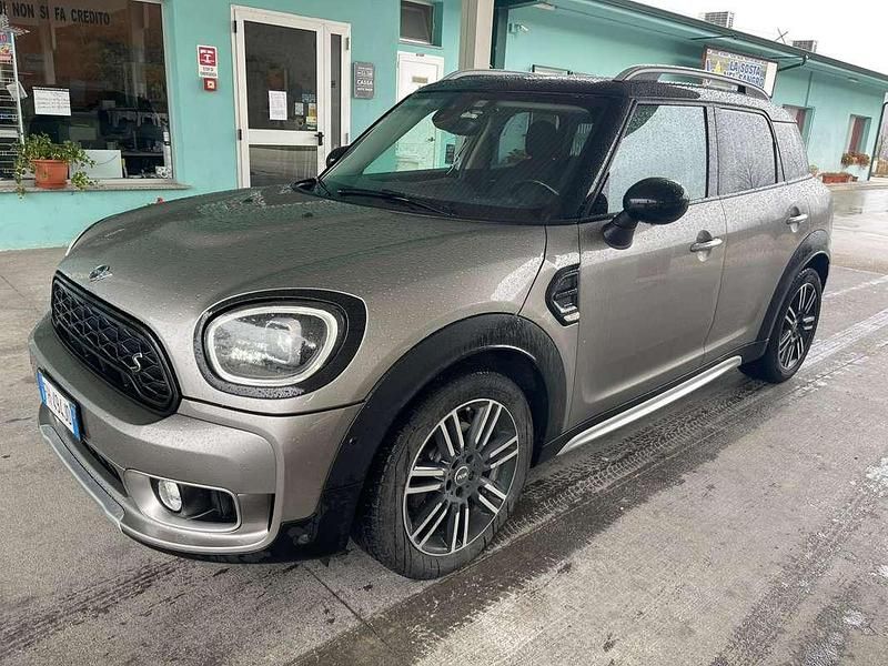 Usata Mini Cooper D Countryman 102 CV (75 kW) 2017 Grigio SUV