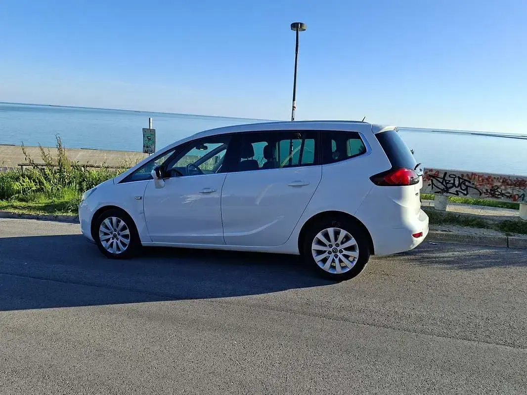Usata Opel Zafira 150 CV (110 kW) 2013 Monovolume