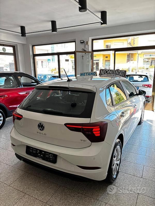 Usata VW Polo 90 CV (66 kW) 2022 Bianco Utilitaria