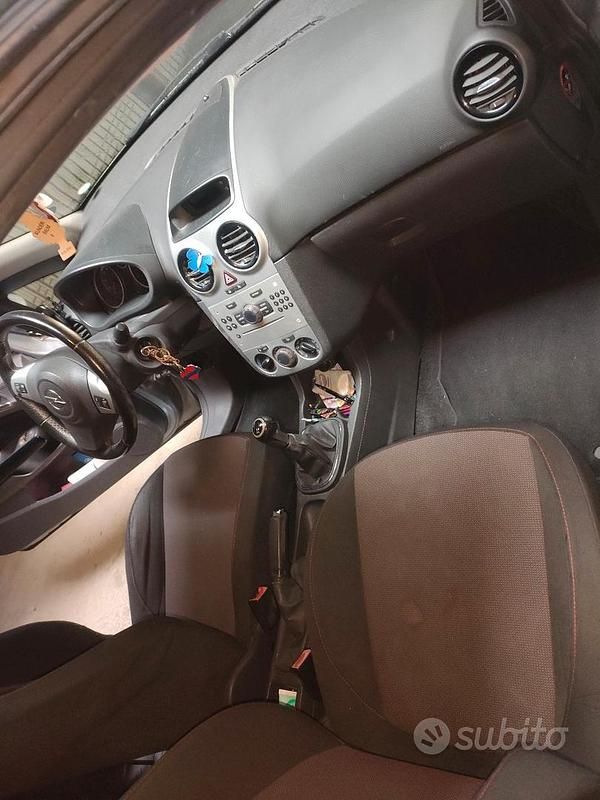 Usata Opel Corsa 80 CV (58 kW) 2008 Grigio Utilitaria