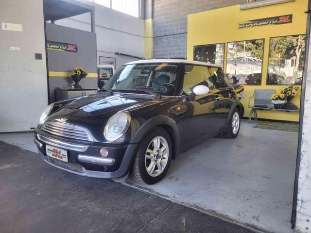 Nero Usata 2002 Mini Cooper Due volumi | 4000 € (Molto cara) - Immagine 1/4