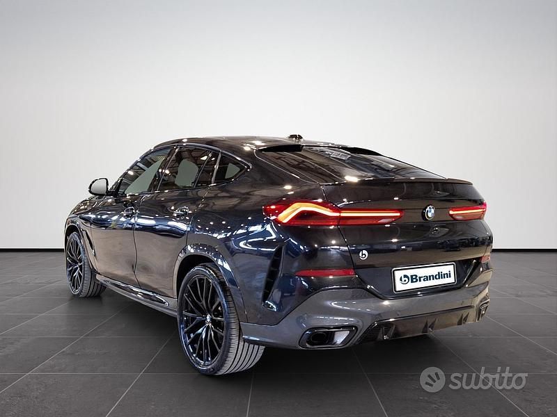 Usata BMW X6 M Sport 298 CV (219 kW) 2024 Nero SUV