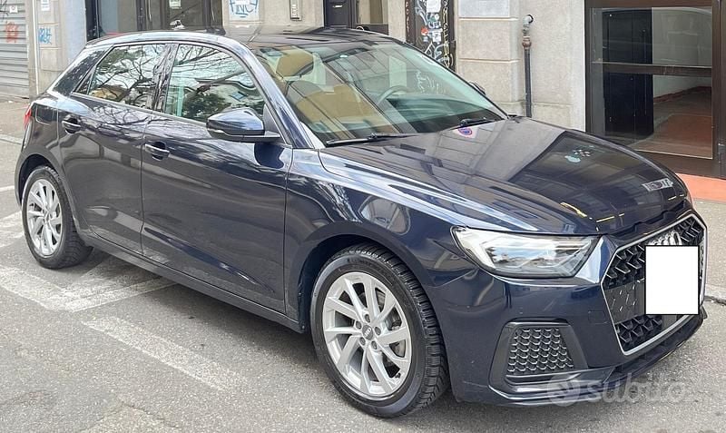 Usata Audi A1 85 CV (62 kW) 2019 Blu SUV
