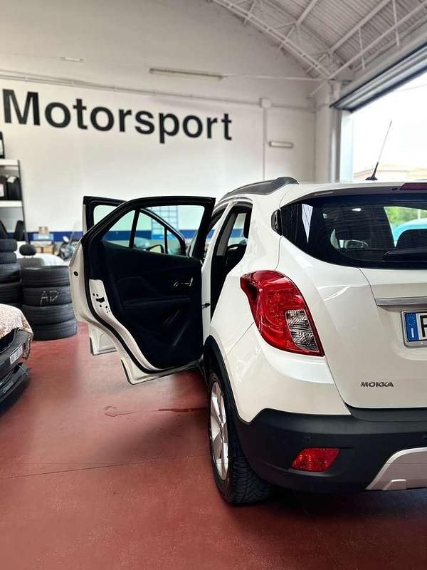 Usata Opel Mokka 140 CV (102 kW) 2015 Bianco SUV