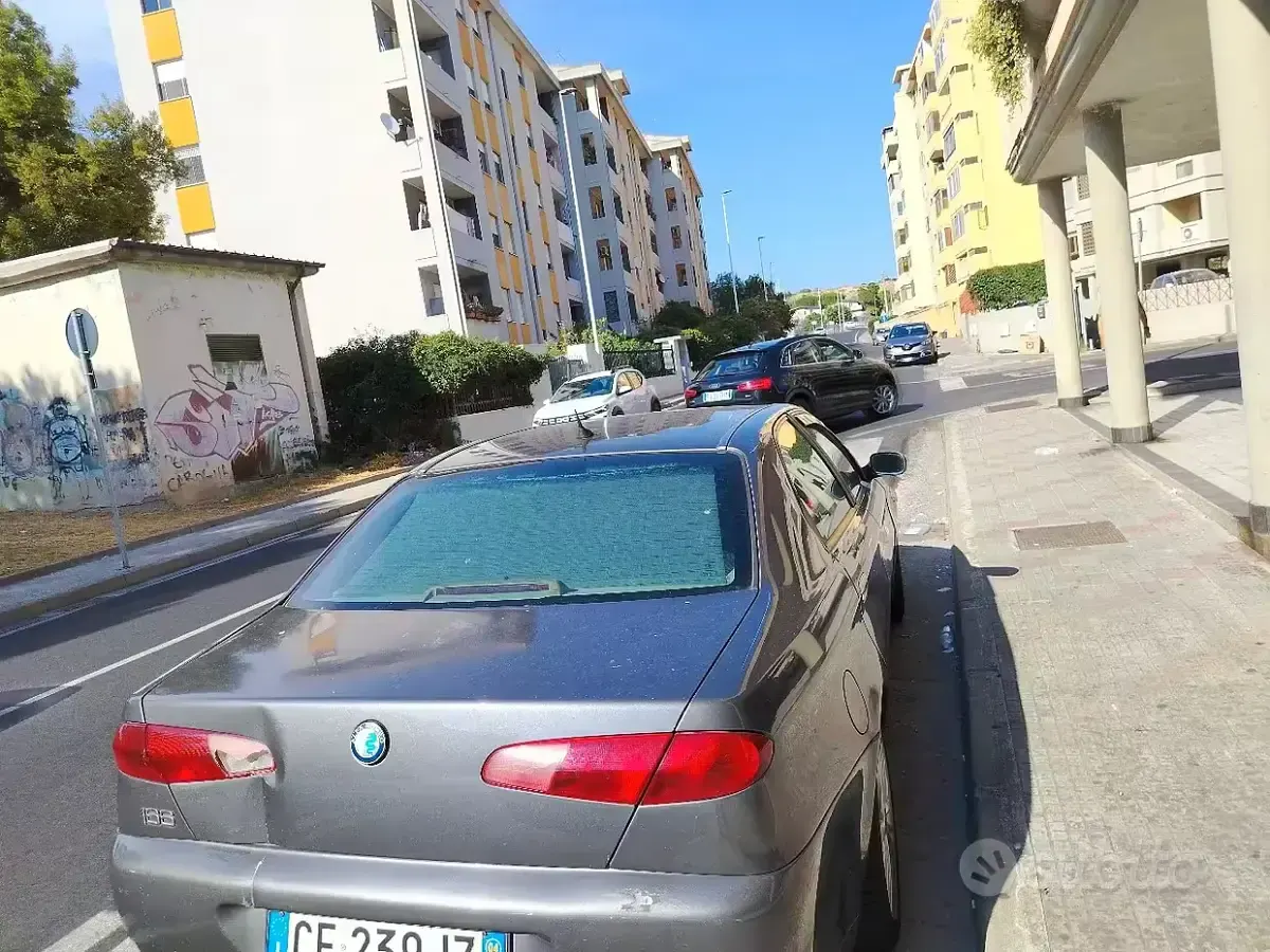 Usata Alfa Romeo 166 150 CV (110 kW) 2004 Grigio Berlina