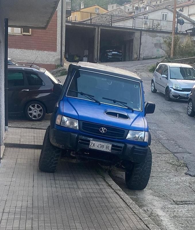 Usata Hyundai Galloper 100 CV (73 kW) 1999 Blu SUV