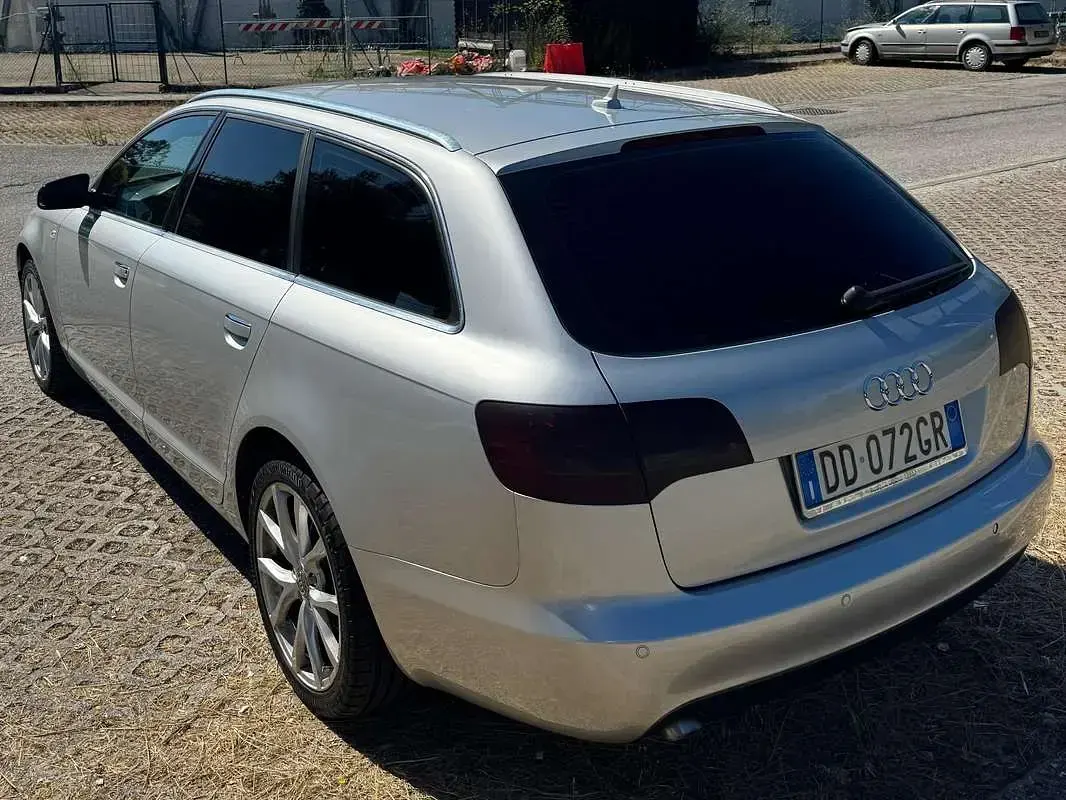 Usata Audi A6 Ambiente 140 CV (102 kW) 2006 Argento Station wagon