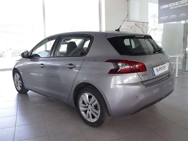 Usata Peugeot 308 Active 131 CV (96 kW) 2018 Grigio / gray Berlina