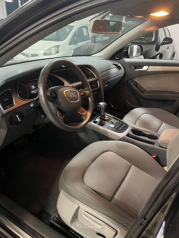 Usata Audi A4 143 CV (105 kW) 2012 Nero Station wagon