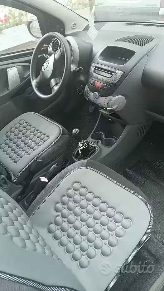 Usata Toyota Aygo 68 CV (50 kW) 2007 Nero Utilitaria