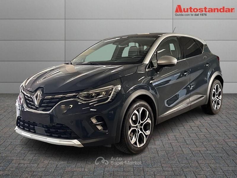 Usata Renault Captur Intens 101 CV (74 kW) 2022 Grigio SUV