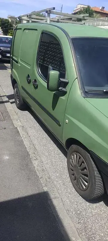 Usata Fiat Doblò 101 CV (74 kW) 2003 Monovolume