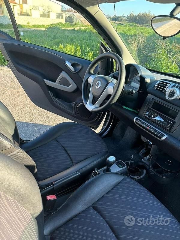 Usata Smart ForTwo Coupé 71 CV (52 kW) 2012 Nero Coupé