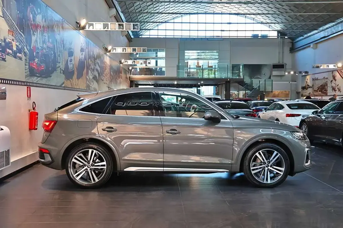 Usata Audi Q5 Sportback S-line plus 163 CV (119 kW) 2025 Grigio SUV