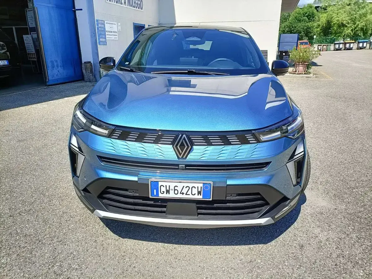 Usata Renault Symbioz Iconic 94 CV (69 kW) 2024 Blu mercure SUV