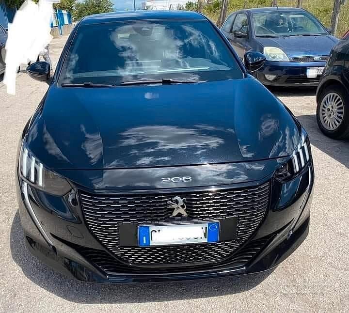 Usata Peugeot 208 GT 102 CV (75 kW) 2023 Nero Utilitaria