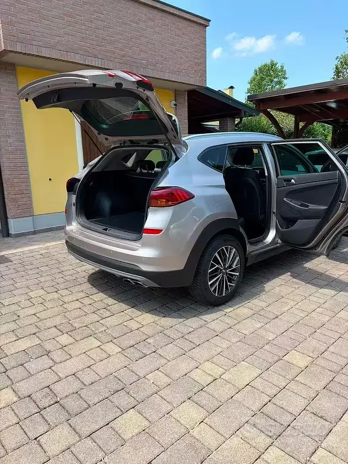 Usata Hyundai Tucson 116 CV (85 kW) 2020 Grigio SUV