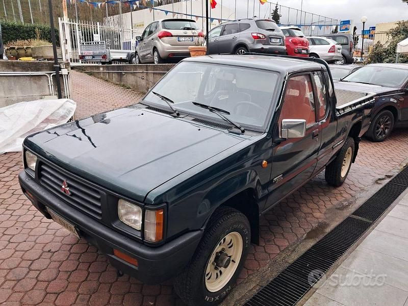 Verde Usata 1993 Mitsubishi L200 Pick-up | 7500 € - Immagine 1/4