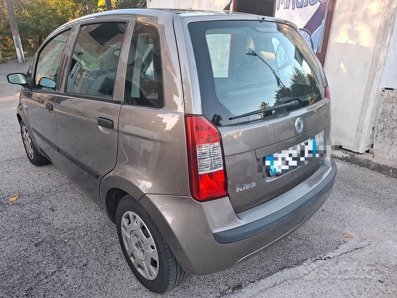 Usata Fiat Idea 90 CV (66 kW) 2007 Marrone Monovolume