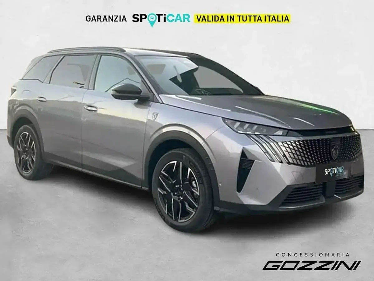 Nuova Peugeot 5008 GT 196 CV (144 kW) 2026 Grigio SUV