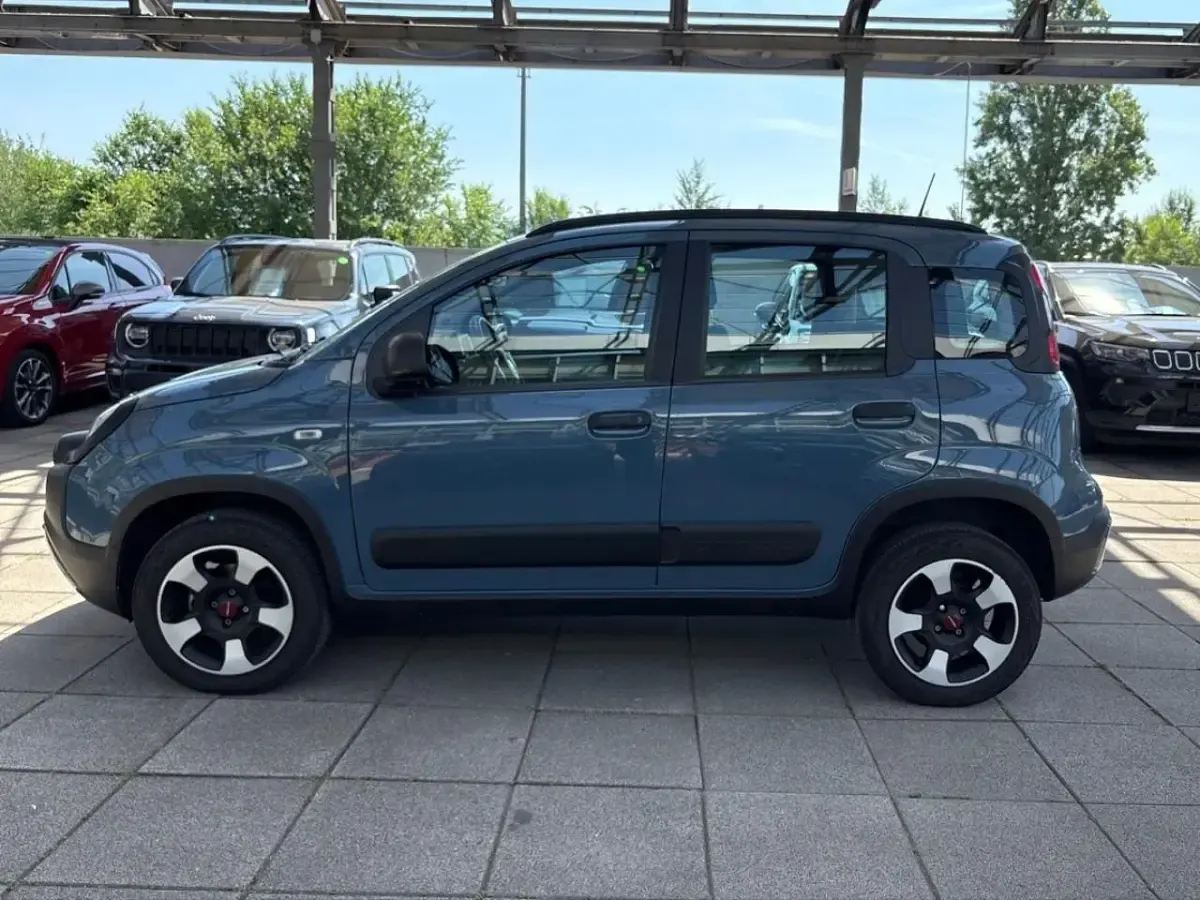 Usata Fiat Panda Cross Cross 84 CV (61 kW) 2022 Blu Utilitaria