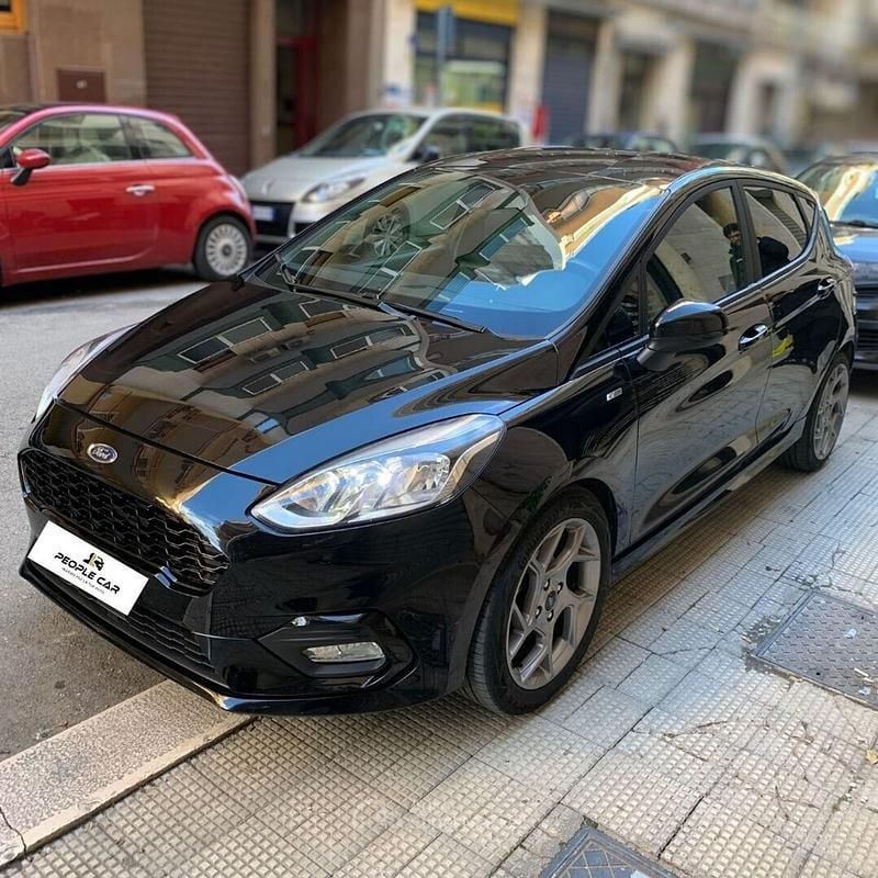 Usata Ford Fiesta ST-Line 86 CV (63 kW) 2018 Nero Utilitaria