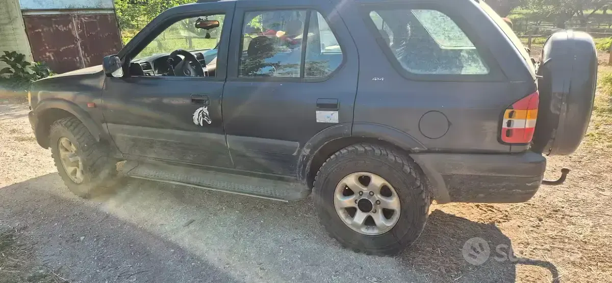 Usata Opel Frontera 115 CV (84 kW) 2000 SUV