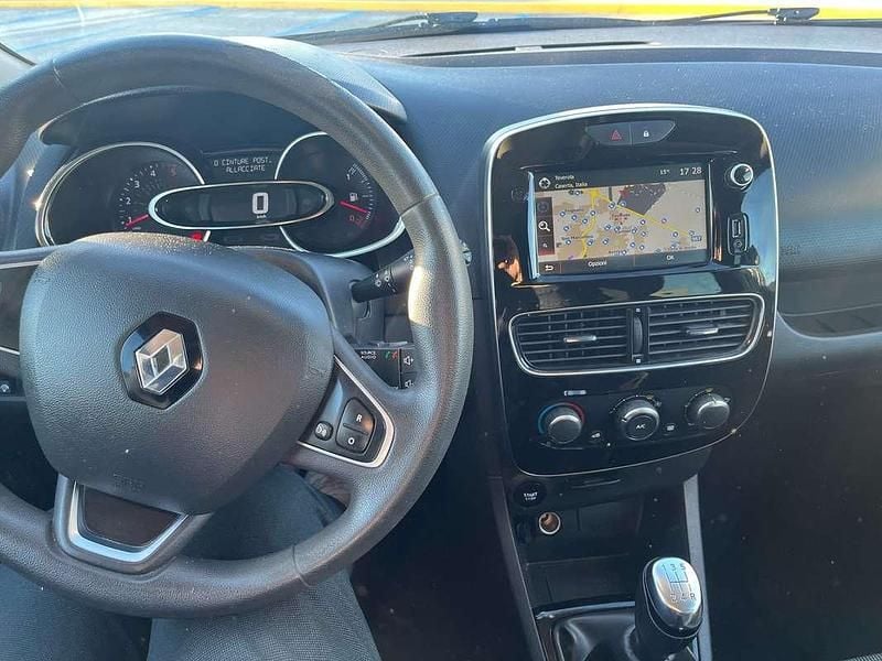 Usata Renault Clio V Intens 90 CV (66 kW) 2020 Berlina