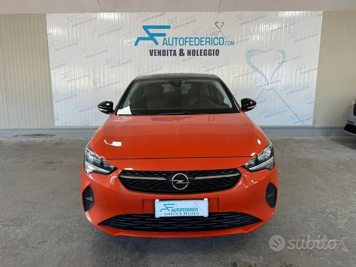 Usata Opel Blitz Edition 102 CV (75 kW) 2022 Arancione Berlina