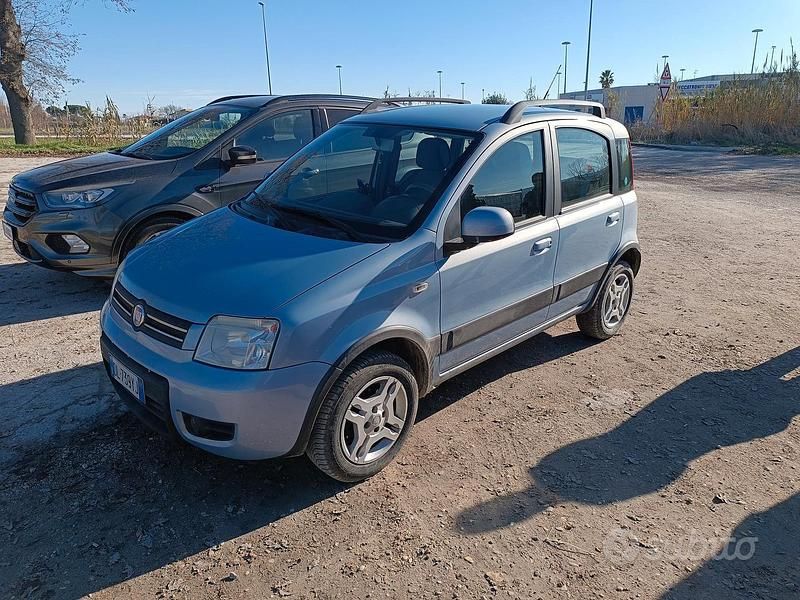 Usata Fiat Panda Climbing 60 CV (44 kW) 2009 Utilitaria
