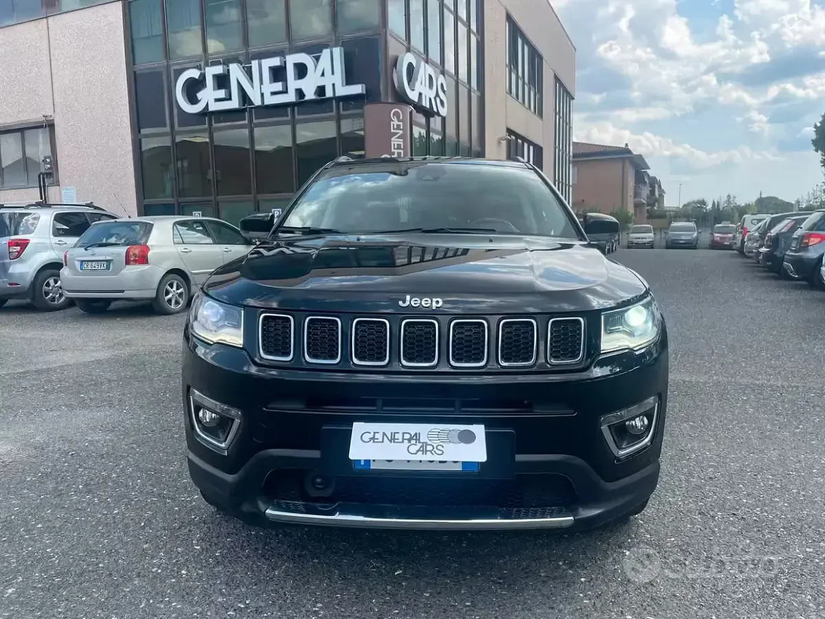 Usata Jeep Compass Limited 140 CV (102 kW) 2018 Nero SUV