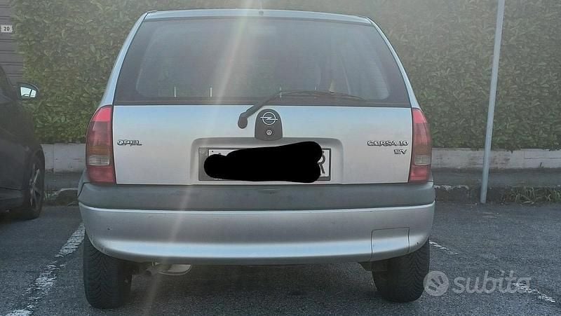 Occasion Opel Corsa Swing 54 ch (39 kW) 1998 Gris Citadine