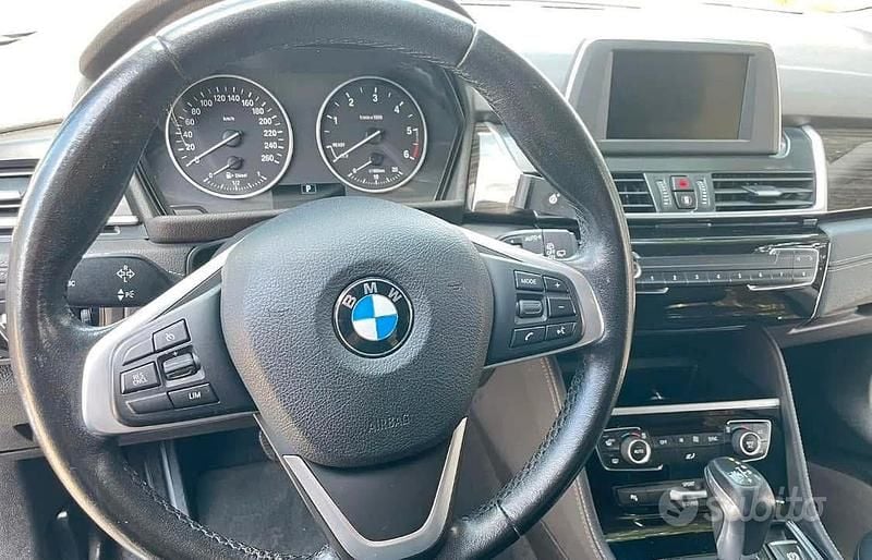 Usata BMW 218 Gran Tourer Luxury Line 2017 Nero Monovolume