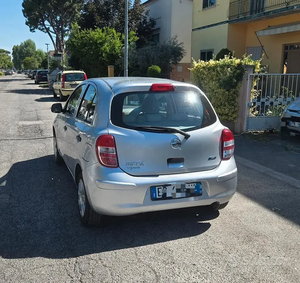 Second-hand Nissan Micra Acenta 80 CP (58 kW) 2011 Gri Hatchback
