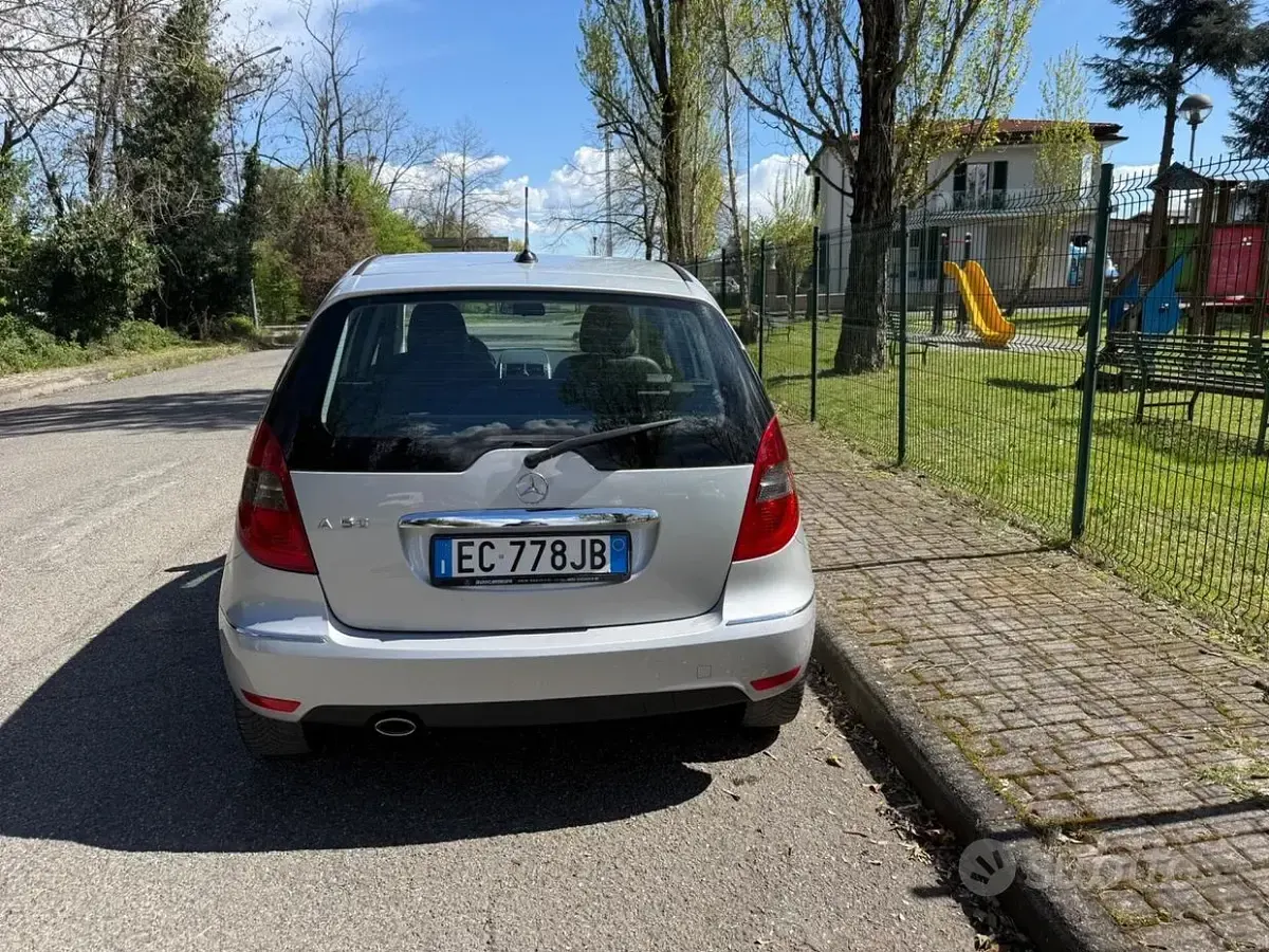 Usata Mercedes A150 95 CV (69 kW) 2009 Grigio Berlina