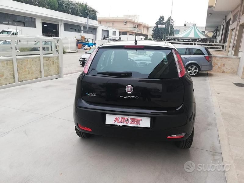Usata Fiat Punto Evo 77 CV (56 kW) 2011 Nero Utilitaria