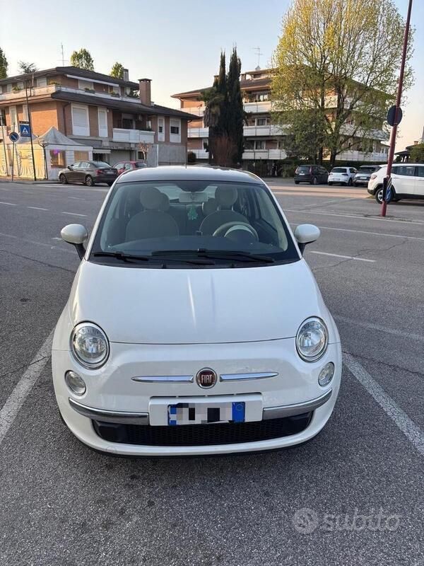 Usata Fiat 500 Lounge 69 CV (50 kW) 2014 Bianco Utilitaria