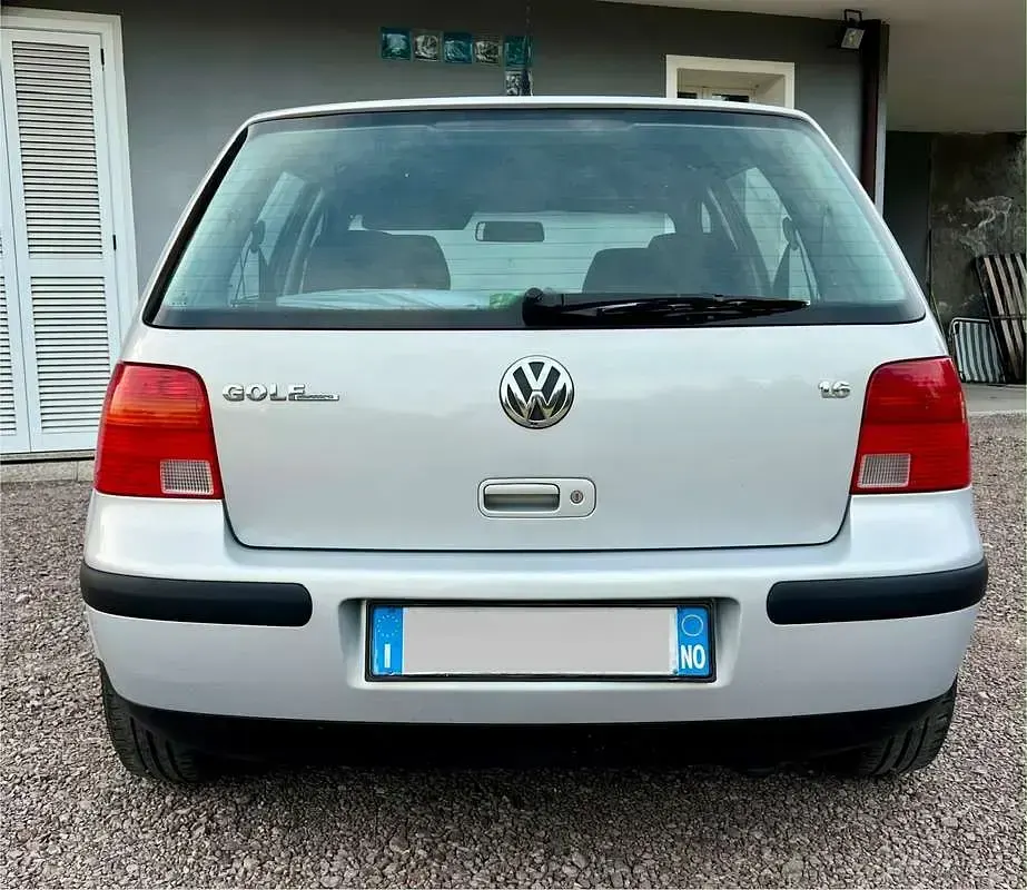 Usata VW Golf III Comfortline 101 CV (74 kW) 1999 Grigio Berlina