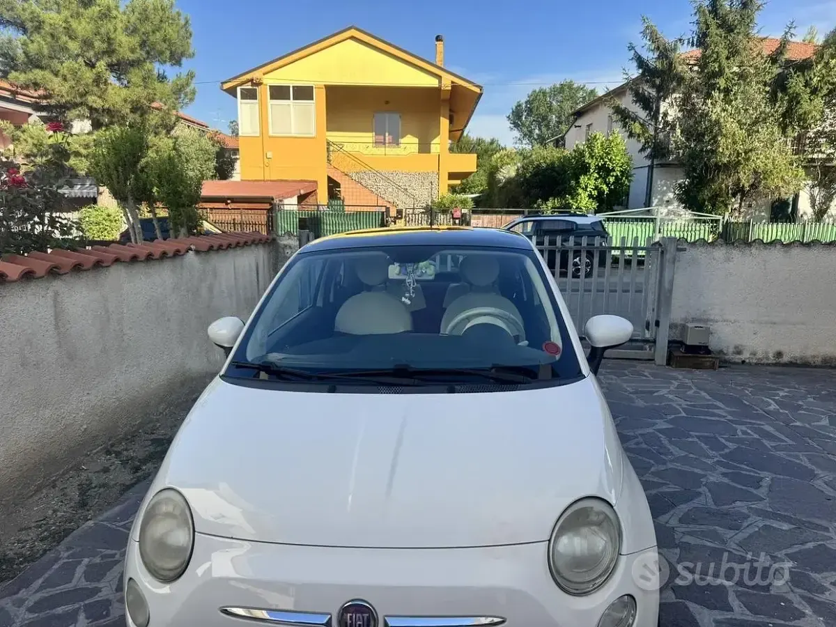 Usata Fiat 500 75 CV (55 kW) 2011 Bianco Utilitaria