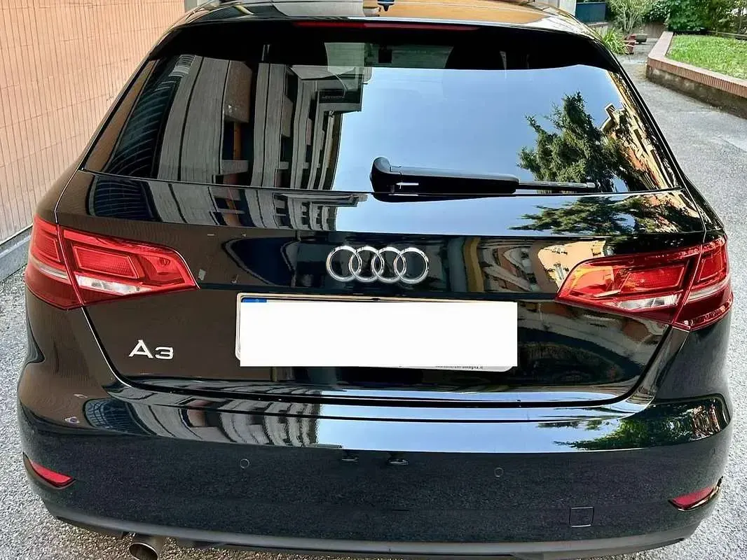 Usata Audi A3 Business 116 CV (85 kW) 2018 Nero Berlina