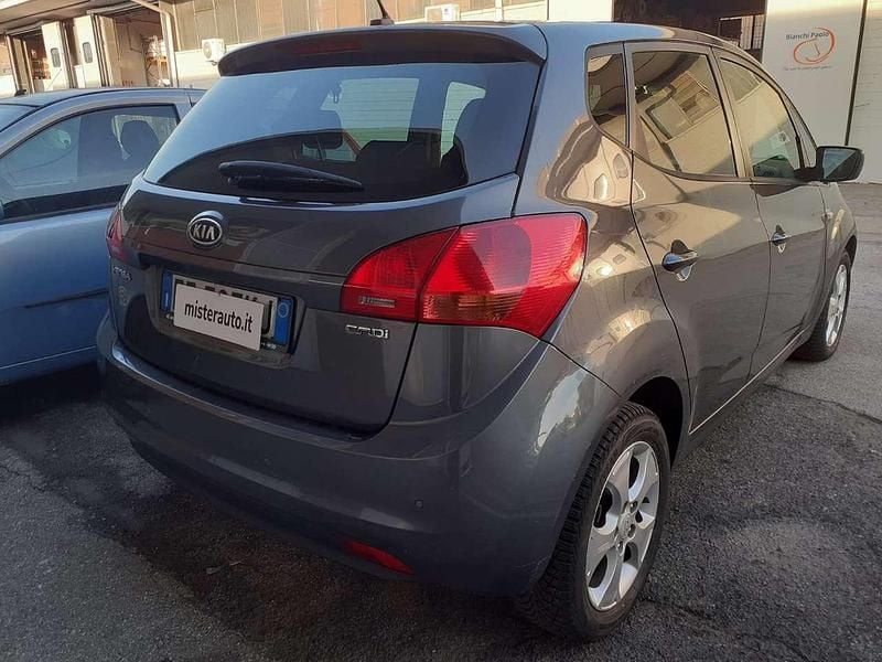 Usata Kia Venga 90 CV (66 kW) 2011 Grigio Utilitaria