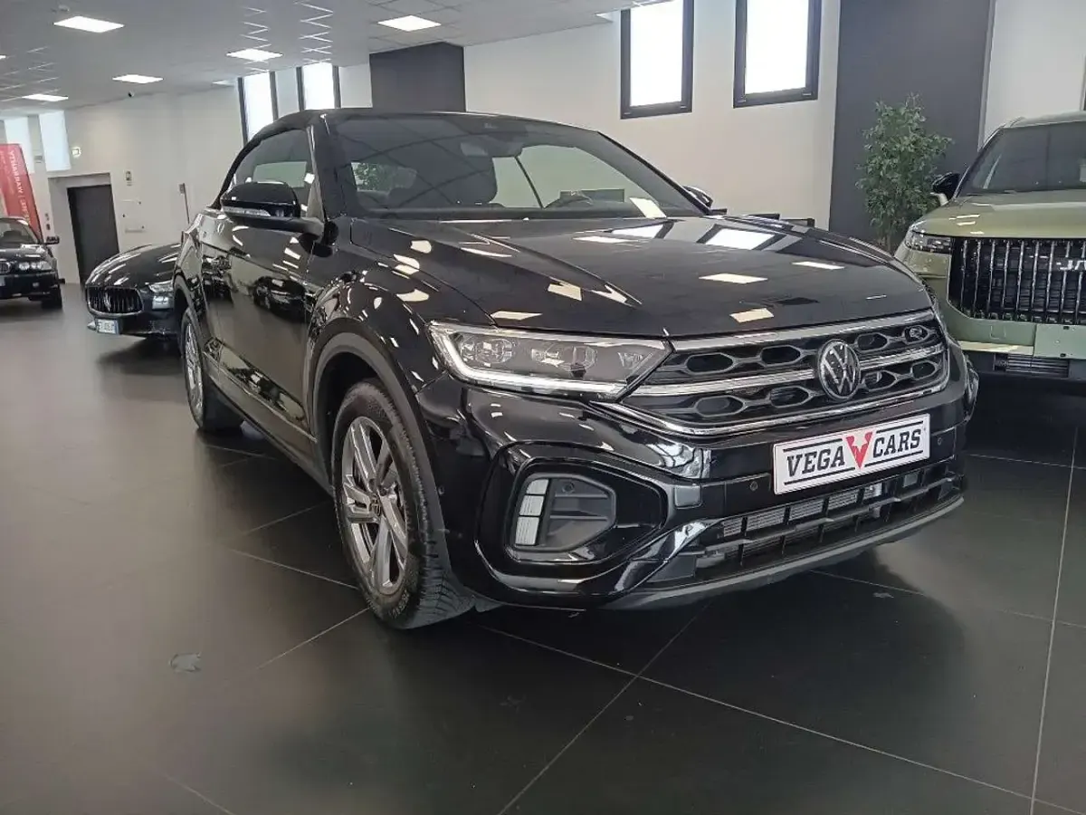 Usata VW T-Roc Cabriolet R-line 150 CV (110 kW) 2025 Nero Cabrio