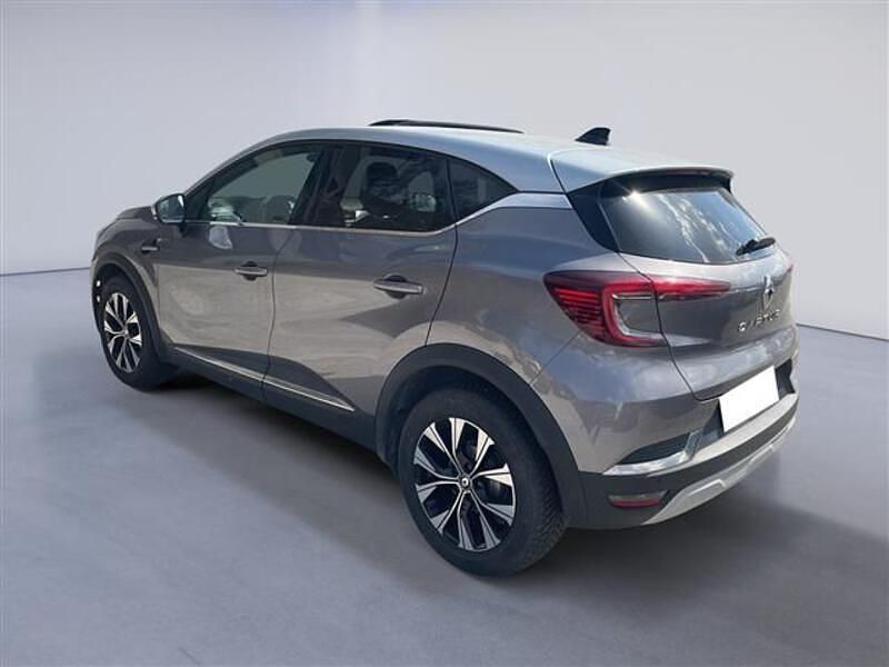 Usata Renault Captur Techno 90 CV (66 kW) 2024 Grigio chiaro SUV