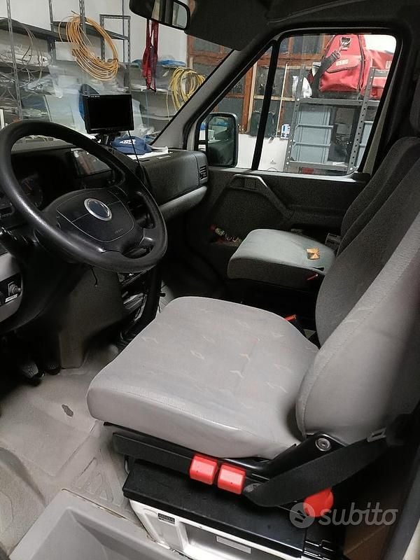 Käytetty VW LT 75 HP (55 kW) 2003 Valkoinen Sedan