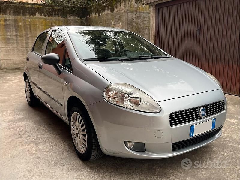 Usata Fiat Grande Punto 2007 Grigio Utilitaria